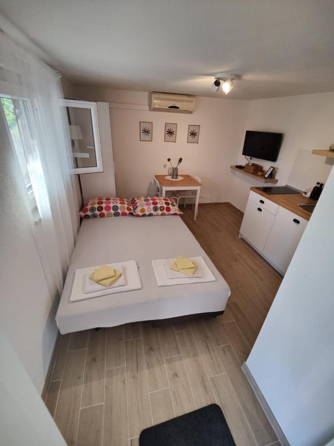 Apartments Bepa Makarska Ngoại thất bức ảnh