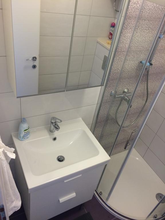 Apartments Bepa Makarska Ngoại thất bức ảnh